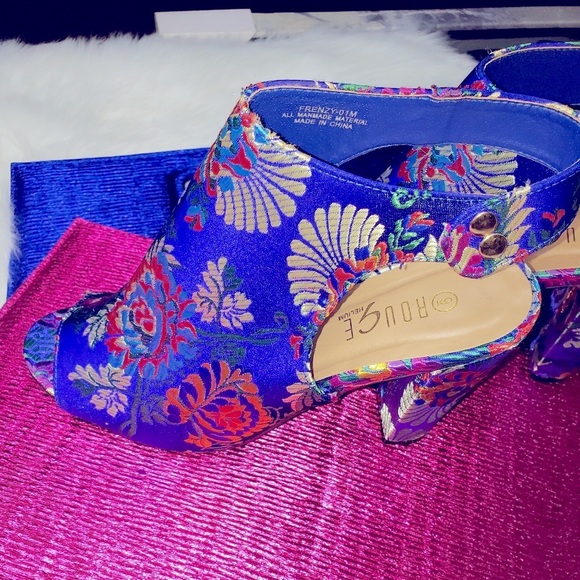 Shoes - Picture 2 of 3